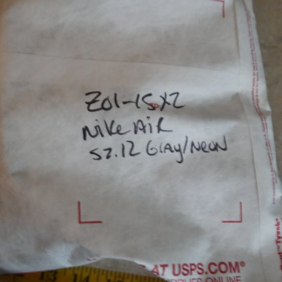 Nike Mens Air Max Cirro Men's Size 12 Comfort Slide Sandals Neon Gray NWT - Picture 11 of 13